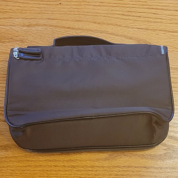 Versace Parfums Bag - Picture 3 of 15